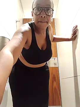 xyz089 online show from March 10, 2025, 4:35 pm