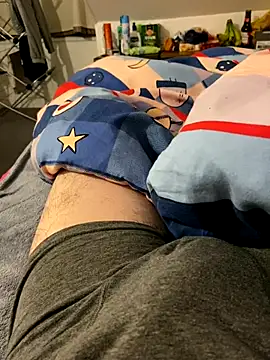 zou 9997 online show from December 23, 2025, 2:31 am