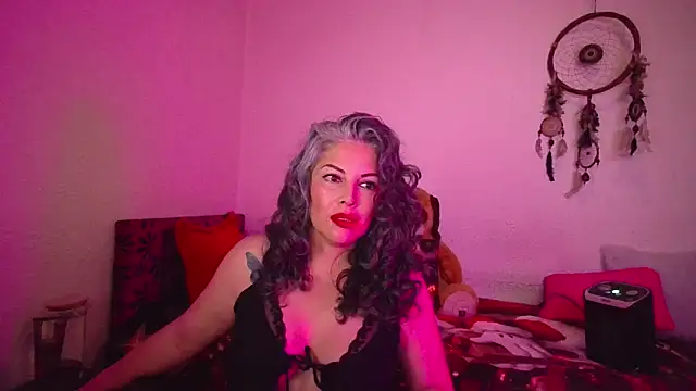 Victoria Lover online show from January 10, 2026, 5:31 am