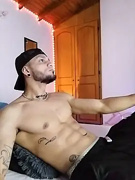 morenosiam online show from November 29, 2025, 4:15 am