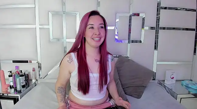 Snapshot of Celeste_X chatting on March 11, 2025, 2:43 am Celeste X online show from March 11, 2025, 2:43 am