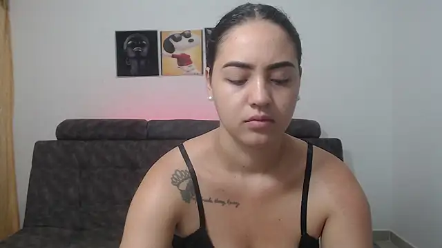 Snapshot of Anthonela_Queen chatting on March 6, 2025, 12:09 pm Anthonela Queen online show from March 6, 2025, 12:09 pm