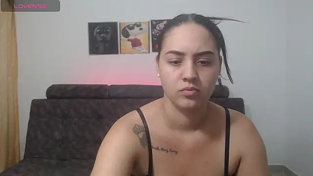 Snapshot of Anthonela_Queen chatting on March 16, 2025, 3:36 am Anthonela Queen online show from March 16, 2025, 3:36 am