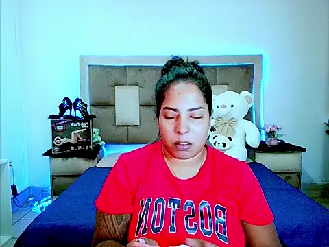 indiantopaz694u online show from February 23, 2026, 4:21 am