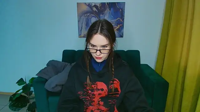 ElenaOconar online show from March 4, 2025, 12:33 pm