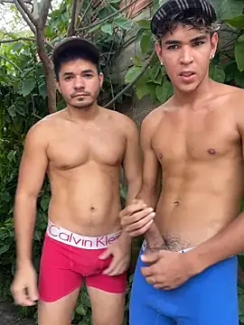 Snapshot of twinks_28 chatting on October 18, 2025, 4:30 pm twinks 28 online show from October 18, 2025, 4:30 pm