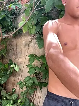 Snapshot of twinks_28 chatting on October 19, 2025, 4:51 pm twinks 28 online show from October 19, 2025, 4:51 pm