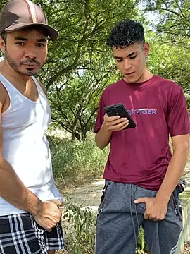 Snapshot of twinks_28 chatting on November 14, 2025, 6:39 pm twinks 28 online show from November 14, 2025, 6:39 pm