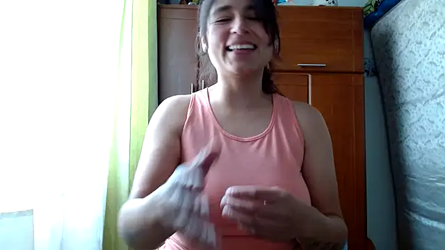 Snapshot of Escarcha-blue chatting on May 15, 2026, 9:00 pm Escarcha-blue online show from May 15, 2026, 9:00 pm