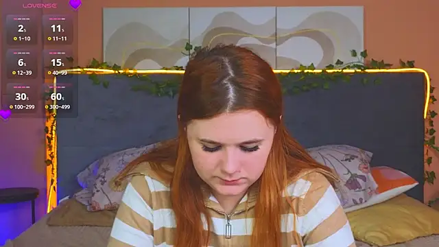 Eva Starlight online show from November 17, 2025, 4:18 am