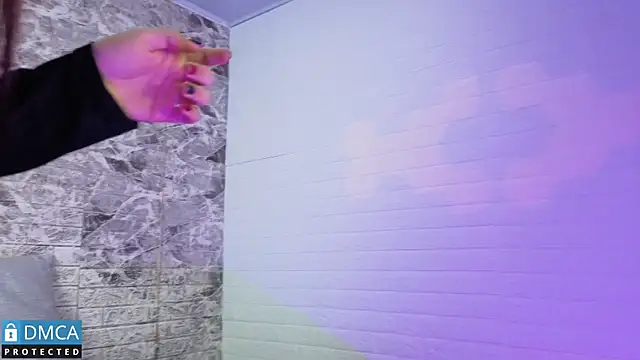 MaeveKuro online show from October 6, 2025, 3:04 am