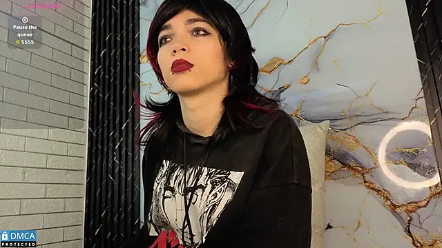 MaeveKuro online show from November 5, 2025, 3:06 am