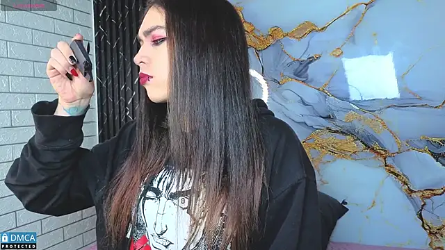 MaeveKuro online show from January 16, 2026, 3:32 am