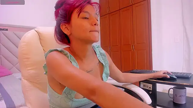 gime lara online show from November 6, 2025, 11:55 am