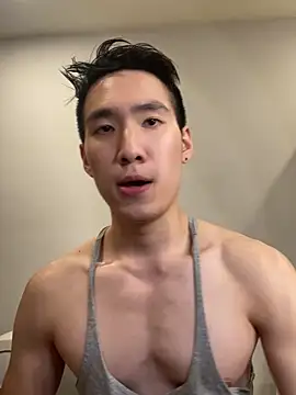 Snapshot of Hon1069 chatting on March 10, 2025, 11:32 am Hon1069 online show from March 10, 2025, 11:32 am