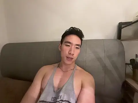 Snapshot of Hon1069 chatting on February 13, 2026, 10:44 am Hon1069 online show from February 13, 2026, 10:44 am