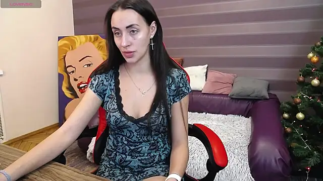 JenniferStone online show from January 10, 2025, 10:39 am