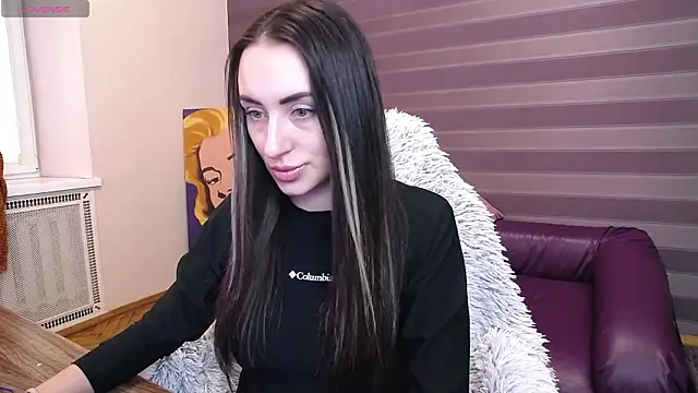 JenniferStone online show from February 1, 2026, 8:13 am