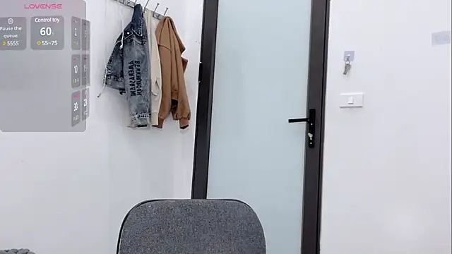 Snapshot of shishi_101 chatting on February 27, 2025, 12:54 am shishi 101 online show from February 27, 2025, 12:54 am