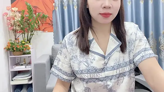 Snapshot of shishi_101 chatting on September 15, 2025, 12:43 am shishi 101 online show from September 15, 2025, 12:43 am