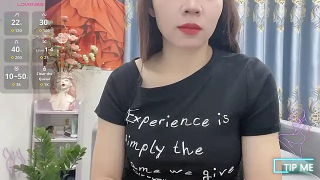 Snapshot of shishi_101 chatting on October 24, 2025, 1:13 am shishi 101 online show from October 24, 2025, 1:13 am