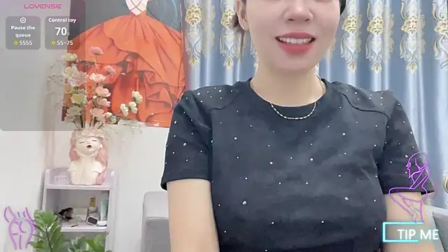 Snapshot of shishi_101 chatting on October 27, 2025, 1:42 am shishi 101 online show from October 27, 2025, 1:42 am