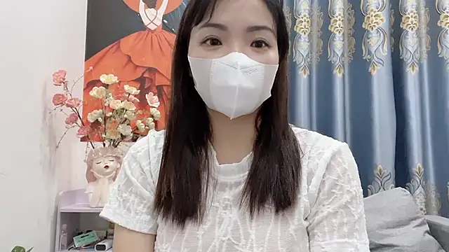 Snapshot of shishi_101 chatting on November 11, 2025, 1:44 pm shishi 101 online show from November 11, 2025, 1:44 pm