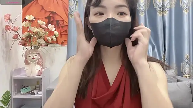 Snapshot of shishi_101 chatting on November 21, 2025, 1:43 pm shishi 101 online show from November 21, 2025, 1:43 pm