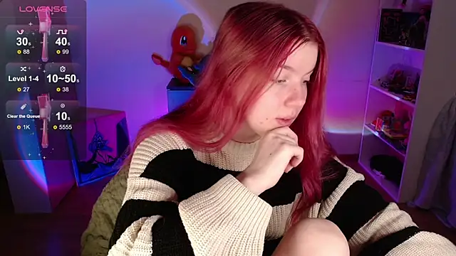 Strawberry juli online show from October 19, 2025, 5:41 am