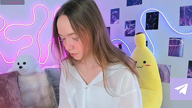 Dreamy Polly online show from March 16, 2025, 7:06 pm