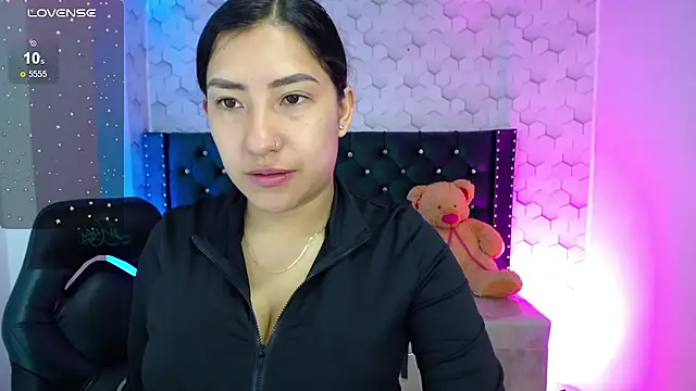 Sarah evansm online show from October 11, 2025, 3:21 pm