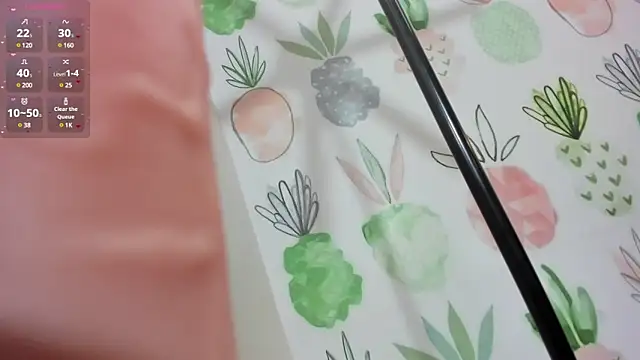 dulce victoriaa  online show from February 26, 2025, 12:58 pm