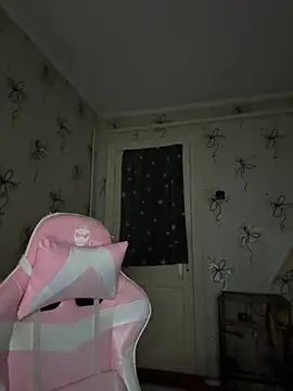 Snapshot of MrrKate chatting on November 22, 2025, 1:37 am MrrKate online show from November 22, 2025, 1:37 am