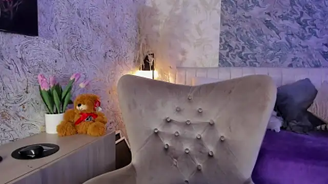 Arianaa collins online show from February 10, 2026, 11:58 am