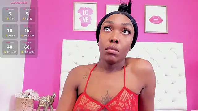 RitaGibsonn online show from November 7, 2025, 7:36 pm