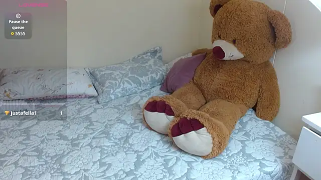 Pamela Skyangels online show from October 26, 2025, 12:38 am