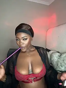 Snapshot of PrincessTamara chatting on November 14, 2025, 5:44 pm PrincessTamara online show from November 14, 2025, 5:44 pm