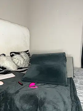 Snapshot of PrincessTamara chatting on December 4, 2025, 9:34 pm PrincessTamara online show from December 4, 2025, 9:34 pm