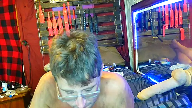 dylanroberts1995 online show from October 24, 2025, 10:50 pm