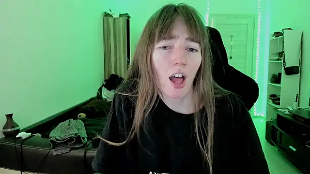 bekkawell online show from October 8, 2025, 9:12 pm