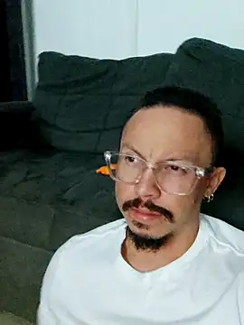 locofelp online show from November 23, 2025, 4:23 am