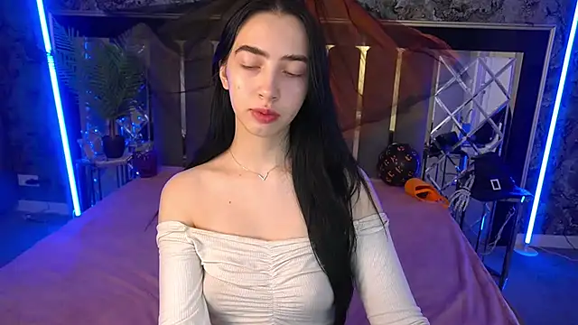 WildKittenX  online show from October 29, 2025, 6:48 am