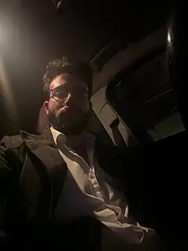 YJeromZCoxk online show from March 12, 2025, 12:10 am