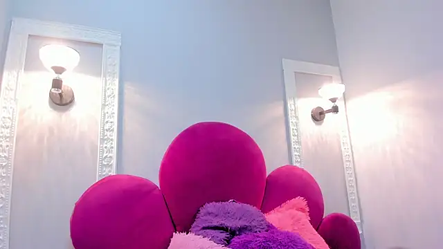 Snapshot of Bonniie_22 chatting on October 4, 2025, 2:15 pm Bonniie 22 online show from October 4, 2025, 2:15 pm
