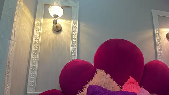 Snapshot of Bonniie_22 chatting on October 16, 2025, 1:12 pm Bonniie 22 online show from October 16, 2025, 1:12 pm