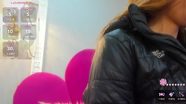 Bonniie 22 online show from December 1, 2025, 1:49 pm