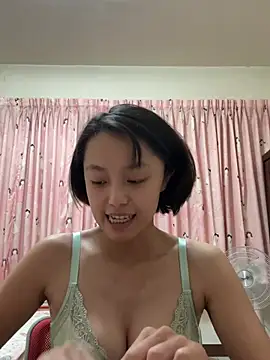 ladypaggy online show from February 21, 2026, 3:46 pm