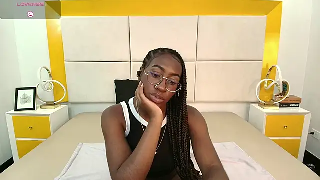 Qeen blackk online show from September 30, 2025, 8:36 pm