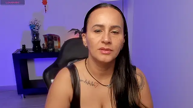Snapshot of Sara_Charmy chatting on June 12, 2026, 11:20 am Sara Charmy online show from June 12, 2026, 11:20 am