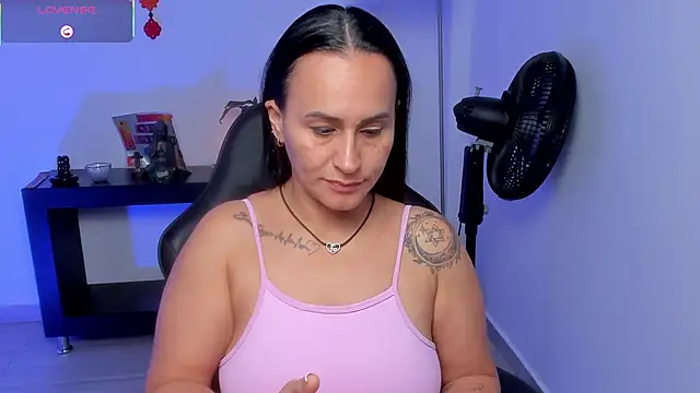 Snapshot of Sara_Charmy chatting on June 20, 2026, 10:29 am Sara Charmy online show from June 20, 2026, 10:29 am